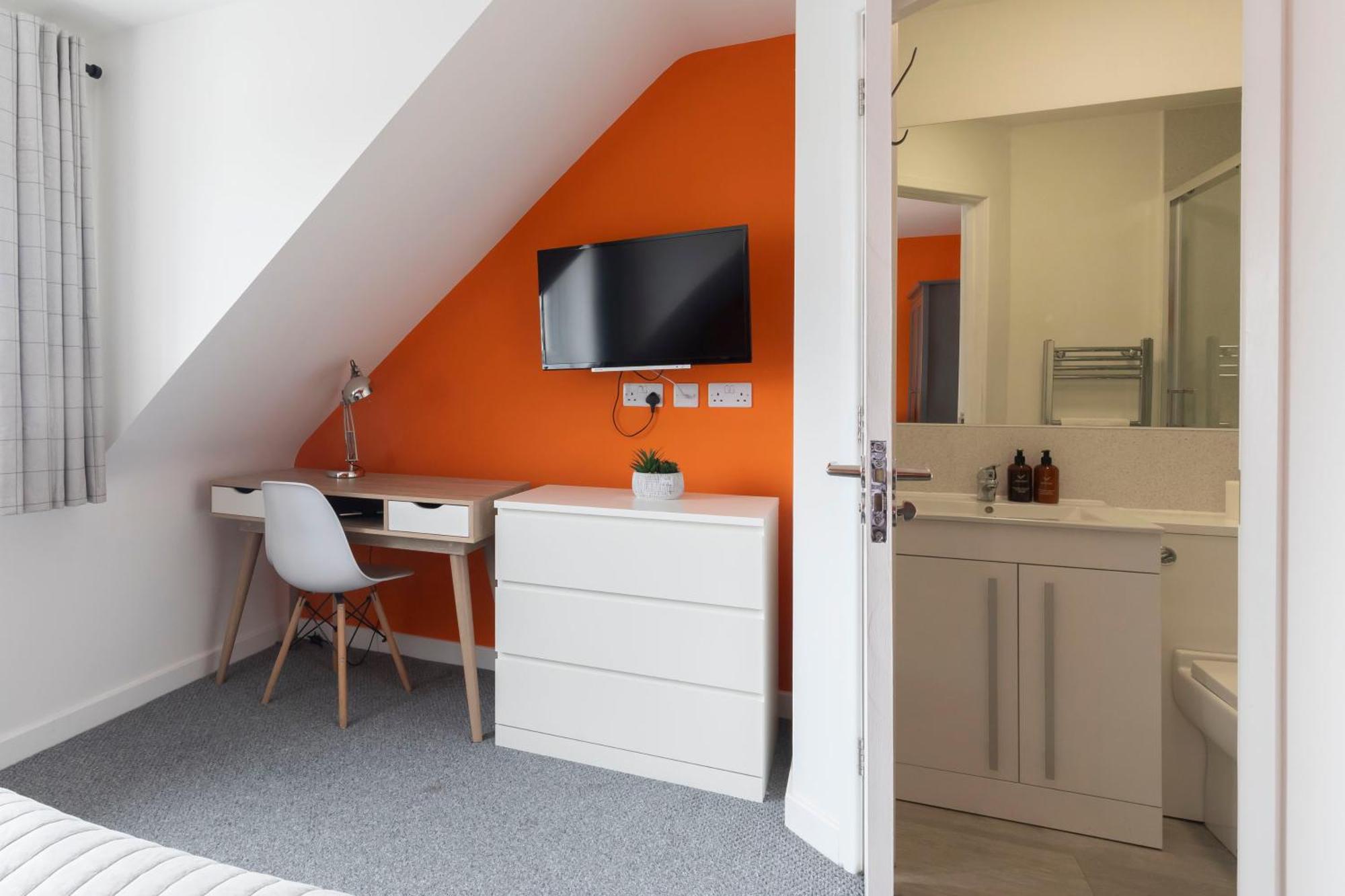 Modern Four Bedroom Four Bathroom Home Cheltenham Luaran gambar