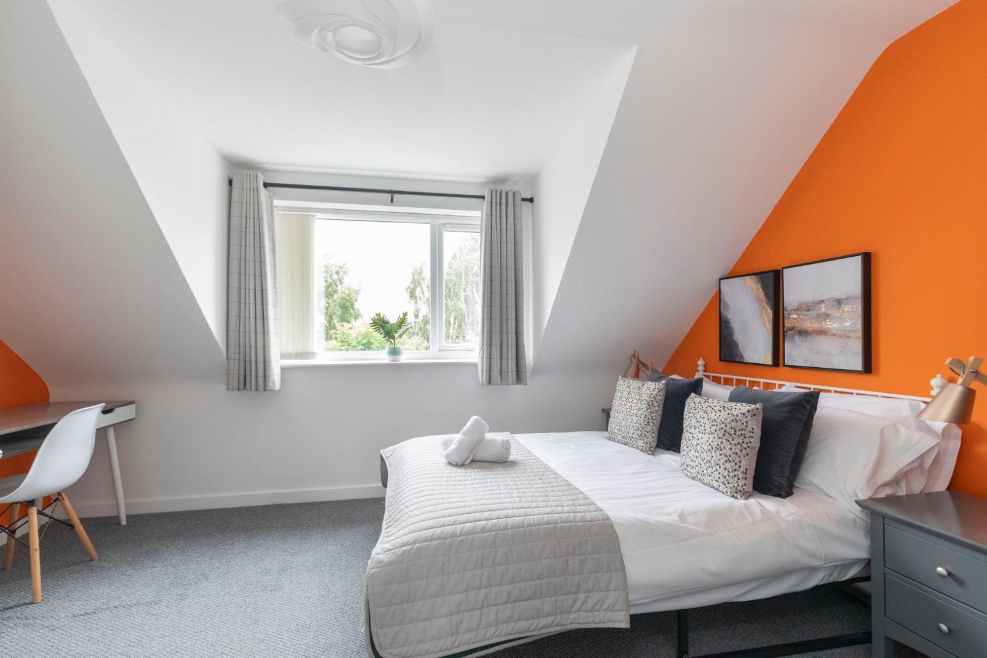 Modern Four Bedroom Four Bathroom Home Cheltenham Luaran gambar