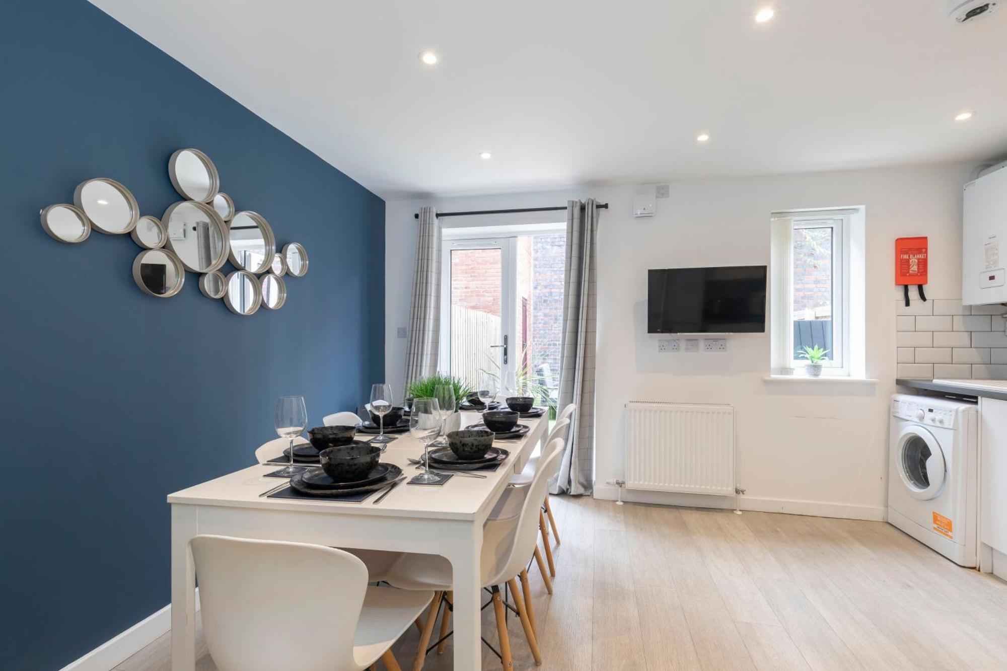 Modern Four Bedroom Four Bathroom Home Cheltenham Luaran gambar