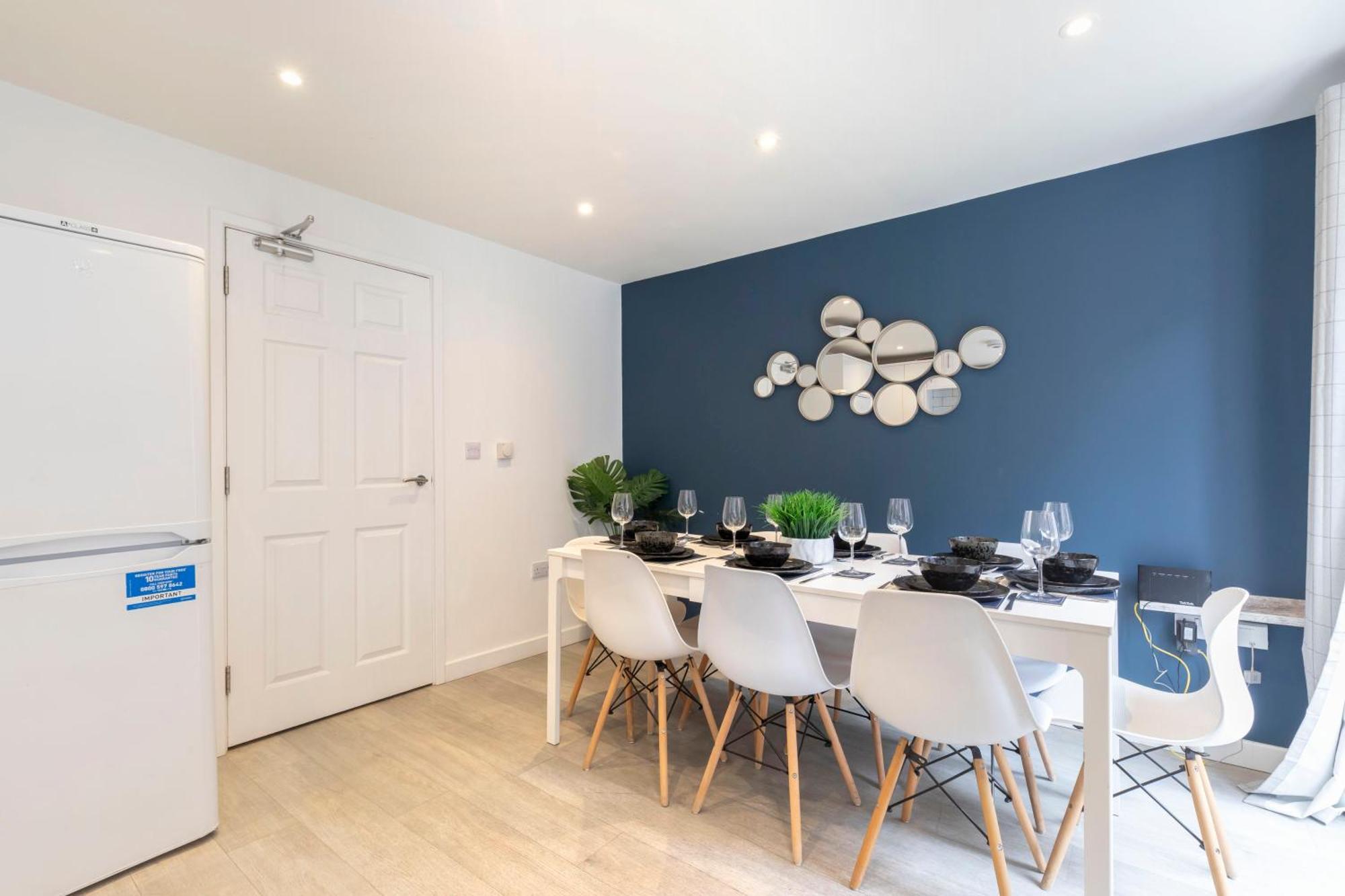 Modern Four Bedroom Four Bathroom Home Cheltenham Luaran gambar